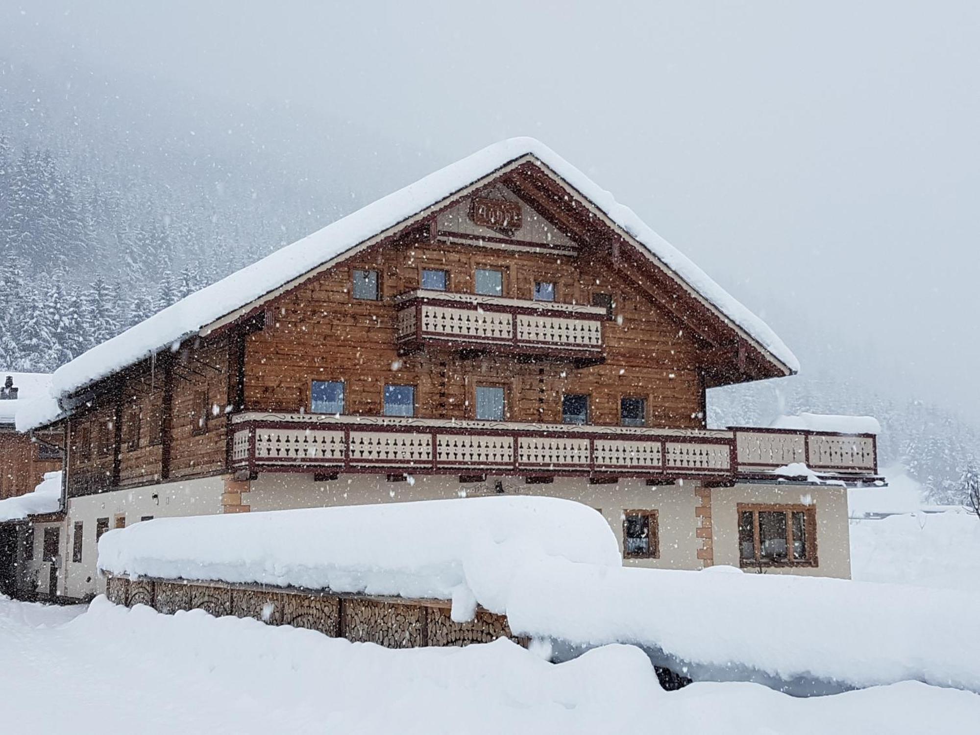 Chalet Auhof Bed & Breakfast Flachau Exterior photo